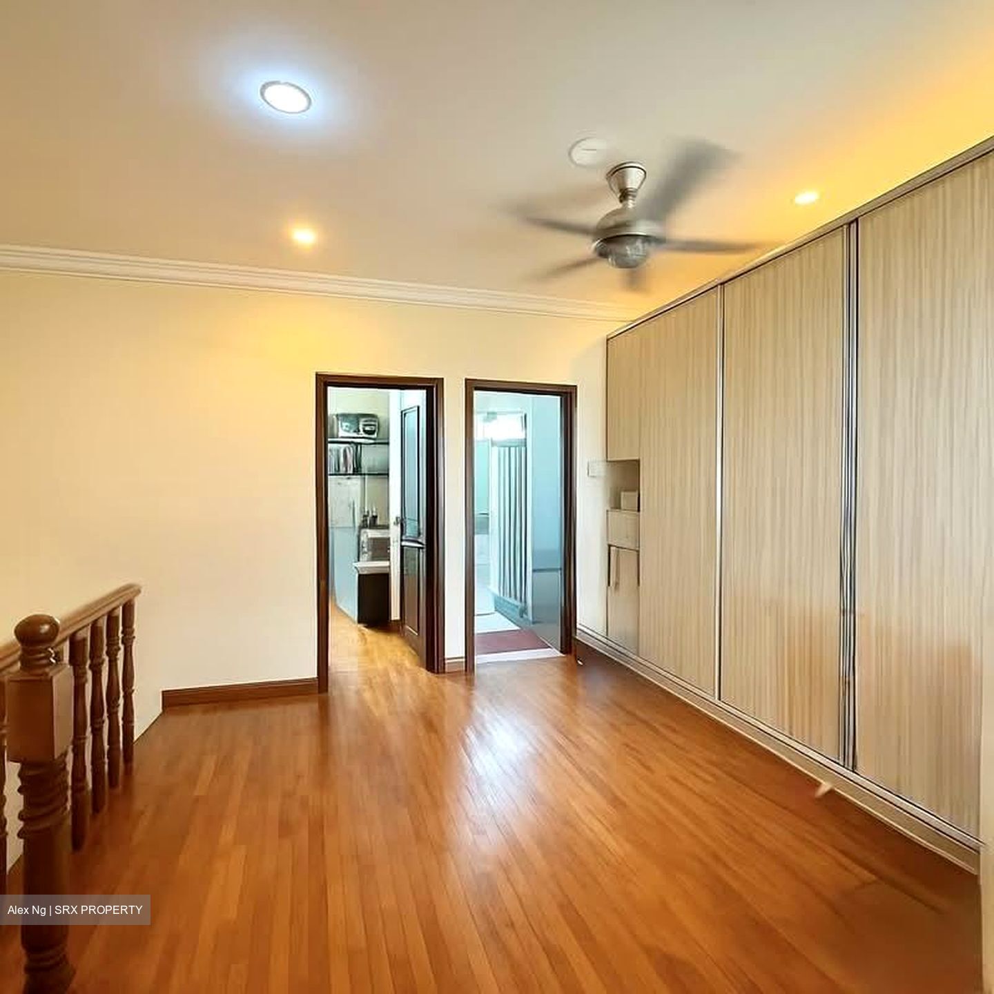 Serangoon Central (D19), Terrace #575856111